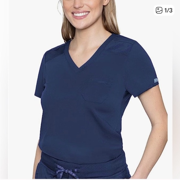 Med Couture Tops - Med Couture Women's Short Sleeve Scrub Top